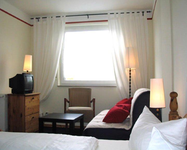 Motel Landgasthof Frankentor Wasserlosen Zimmer foto